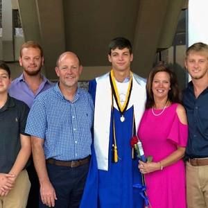 Meet your Posher, Justin